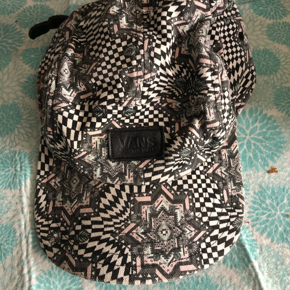 Vans Geometric Print Cap- 474 $12 or 🎉